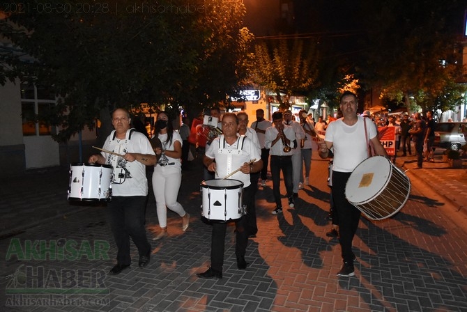 CHP Akhisar İlçe Teşkilatından Zaferin 99.yılında özel fener alayı 94