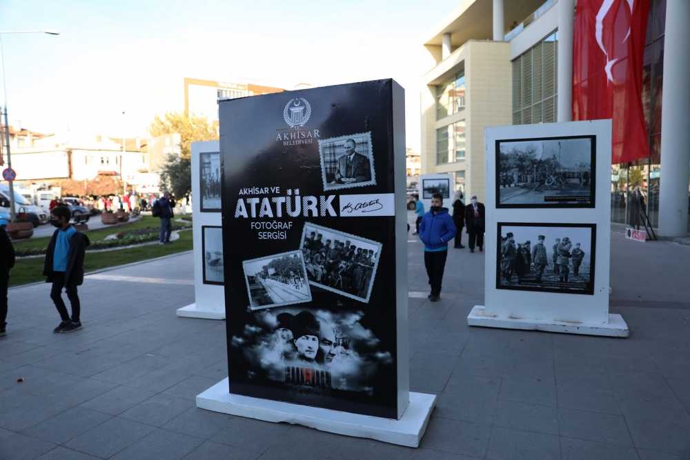 Akhisar Belediyesi 10 Kasım özel fotoğraf sergisi 15