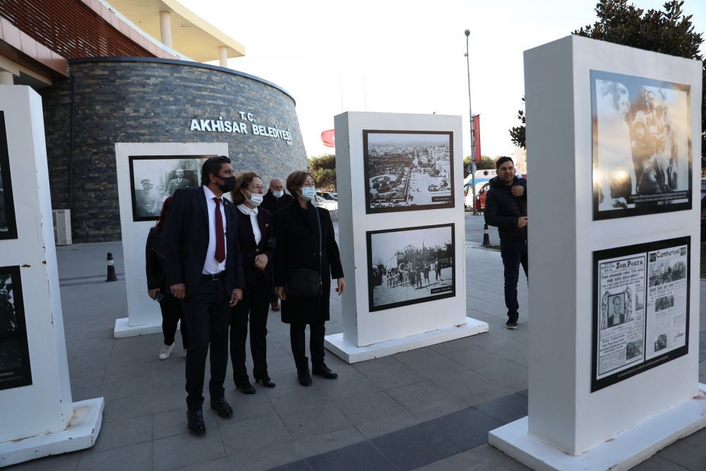 Akhisar Belediyesi 10 Kasım özel fotoğraf sergisi 23