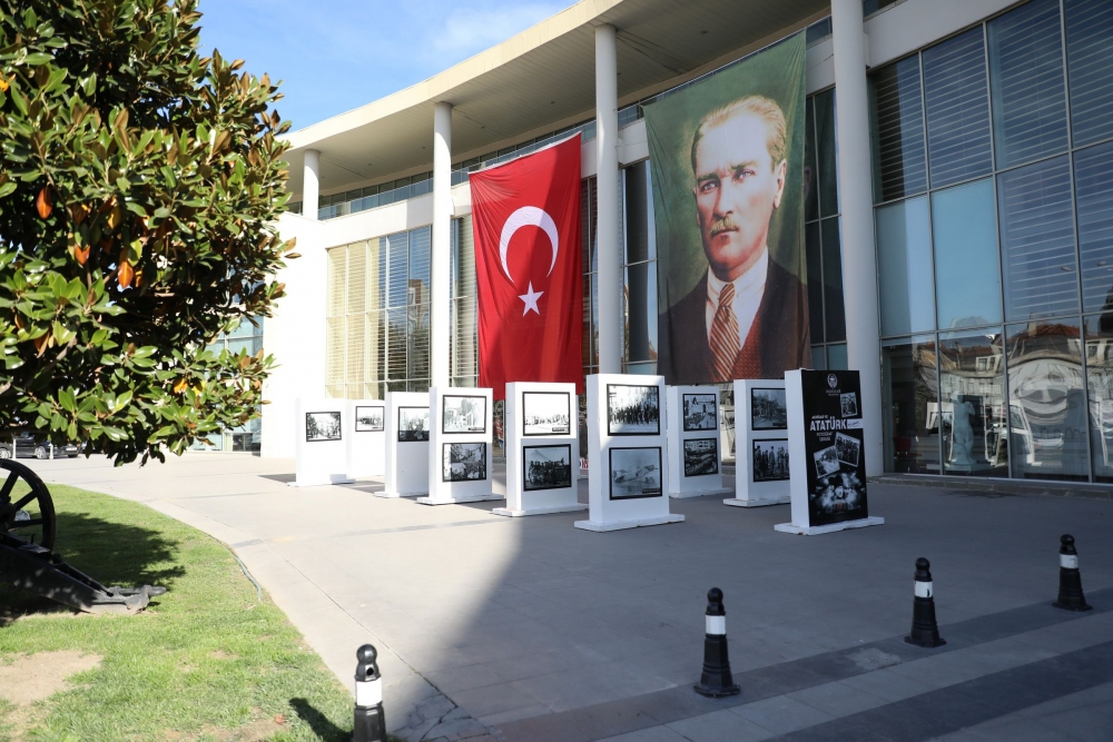 Akhisar Belediyesi 10 Kasım özel fotoğraf sergisi 5