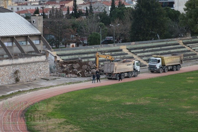 Akhisar Şehir Stadyumu yıkılıyor! İşte Yeni Proje 21