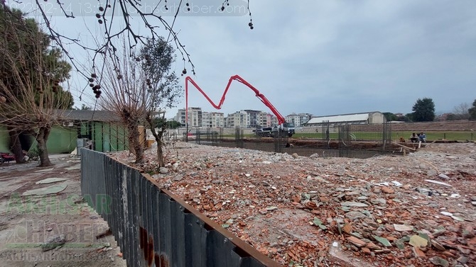 Akhisar eski stadyumda çalışmalar tüm hızıyla devam ediyor 16