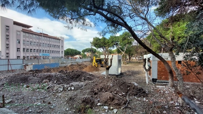 Merkez parkta çalışmalar devam ediyor 7