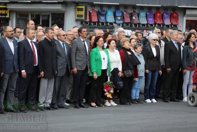 19 Mayıs 2022 Atatürk'ü anma Gençlik ve Spor Bayramı Çelenk Sunma T 30