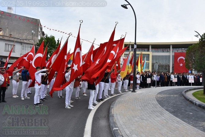 19 Mayıs 2022 Atatürk'ü anma Gençlik ve Spor Bayramı Çelenk Sunma T 41