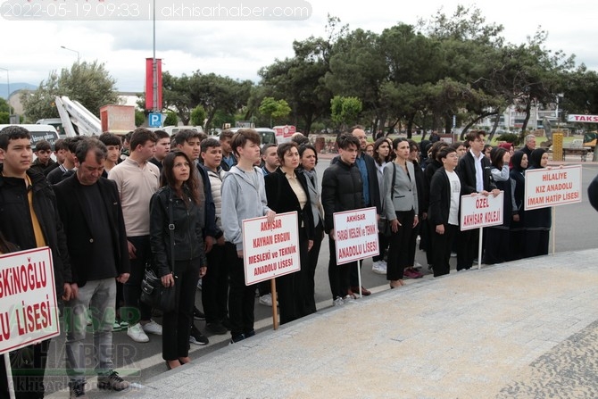 19 Mayıs 2022 Atatürk'ü anma Gençlik ve Spor Bayramı Çelenk Sunma T 80