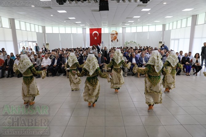 Akhisar'da 3 gün sürecek Bilim Şenliği başladı 10