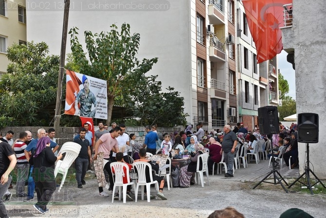 Akhisarlı Şehit Piyade Uzman Çavuş Reşat Ergin’in baba ocağında hayır et 10