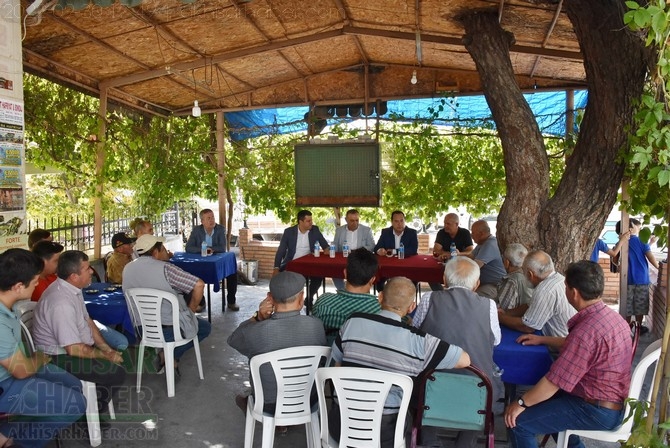 Akhisar Belediye Başkanı Besim Dutlulu, Tütenli Mahallesi'nde 11