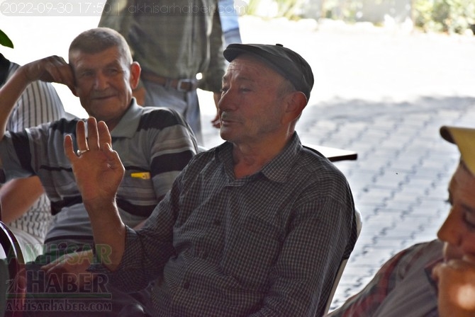 Akhisar Belediye Başkanı Besim Dutlulu, Tütenli Mahallesi'nde 14