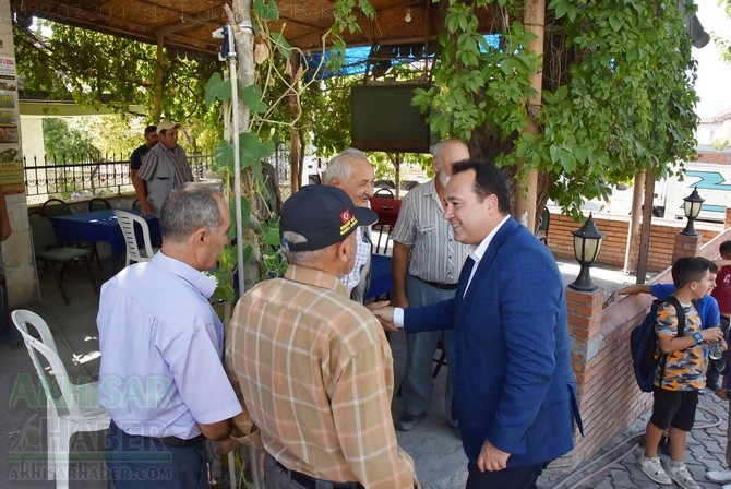 Akhisar Belediye Başkanı Besim Dutlulu, Tütenli Mahallesi'nde 19