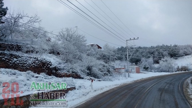 Akhisar'da yüksek kesimlere kar yağdı 11