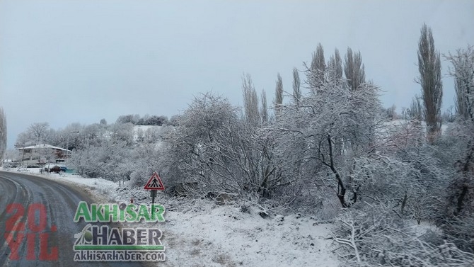 Akhisar'da yüksek kesimlere kar yağdı 19