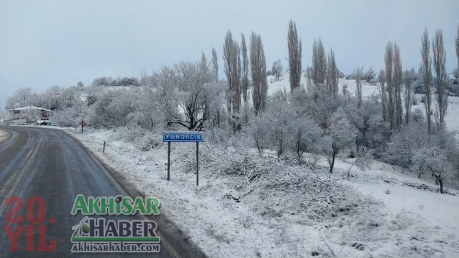 Akhisar'da yüksek kesimlere kar yağdı 20