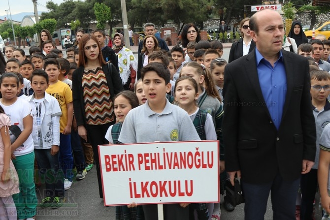 Akhisar'da 23 Nisan Çocuk Bayramı'nın 96.Yıl Kutlama Programı 5