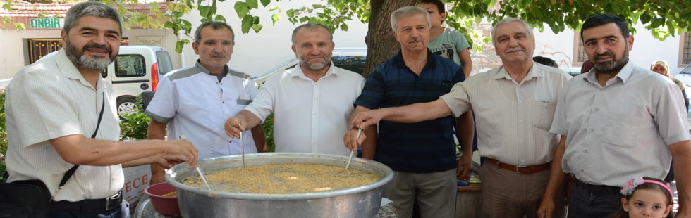 Saadet Partisinden aşure etkinliği