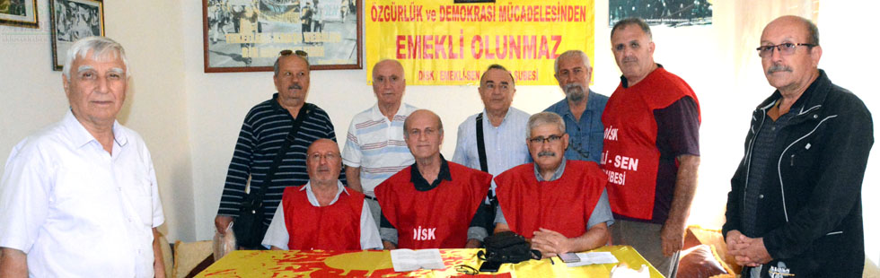 DİSK Emekli-Sen 1 Ekim Dünya Yaşlılar Gününü kutladı