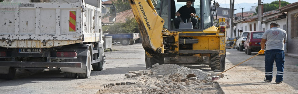 Cumhuriyet, Efendi ve Hürriyet Mahalleleri parke taş onarımı