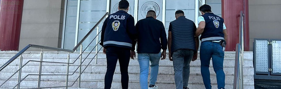 Polis, ruhsatsız 3 tabanca yakaladı 2 kişi tutuklandı