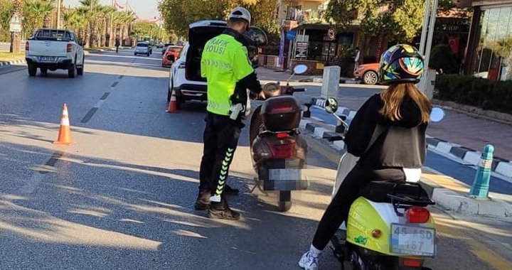 Motosiklet, Emniyet Kemeri, Cep Telefonu özel denetimi