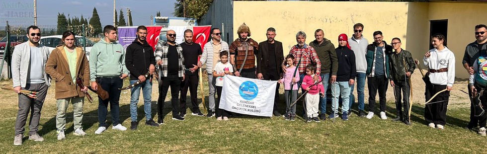 Ülkü Ocakları’nın Geleneksel Türk Okçuluğu Programı