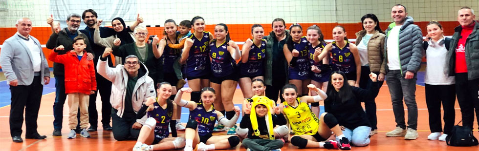 Akhisargücü, Manisa Gelişim Kız Voleybol Takımını 3-1 yendi