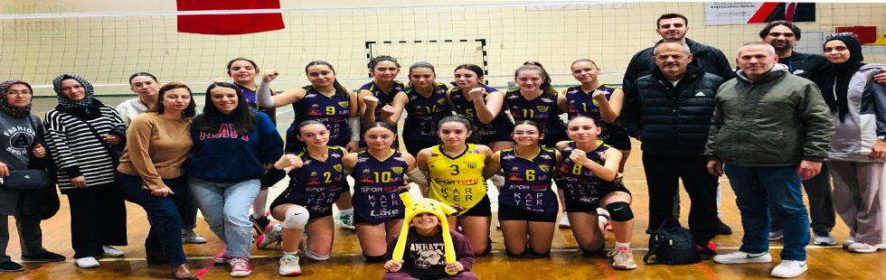 Akhisargücü Küçük Kız Voleybol Takımı süper