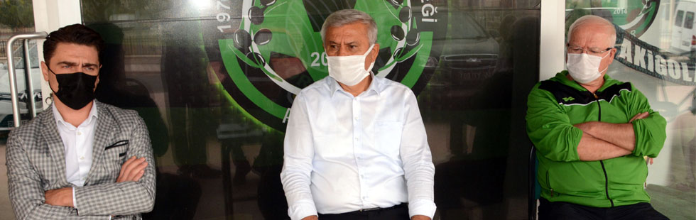 Doğan;" Akhisarlılar, her zaman Akhisarspor’a sahip çıkmıştır" dedi