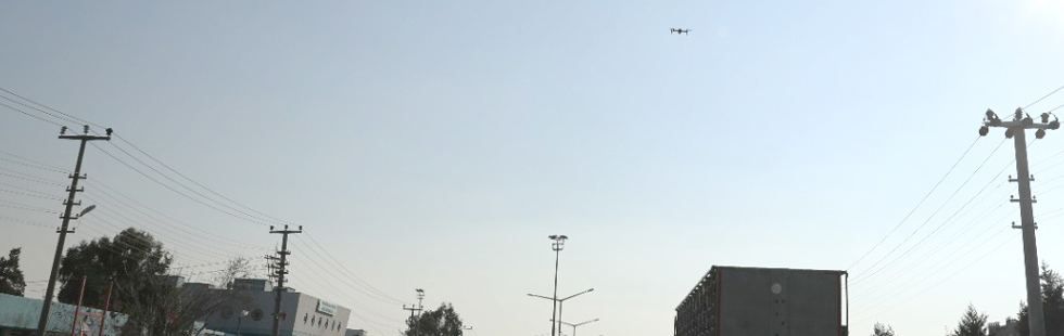 Akhisar’da havadan drone ile yol denetimi yapıldı