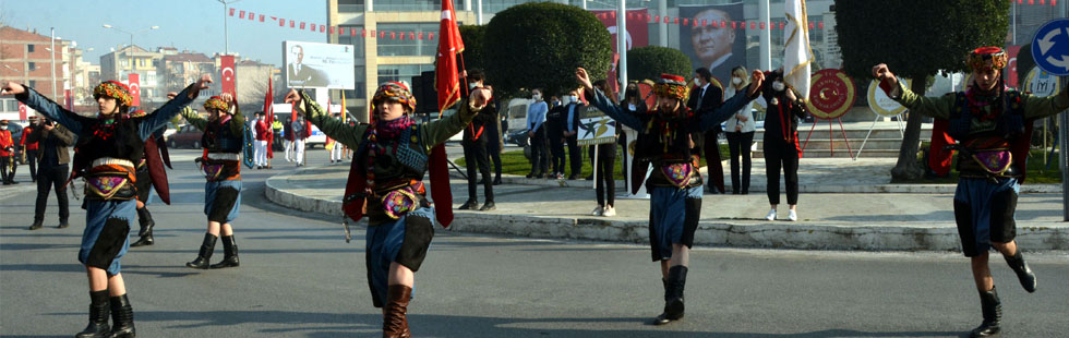 Atatürk'ün Akhisar'a gelişinin 98. yıldönümü törenle kutlandı