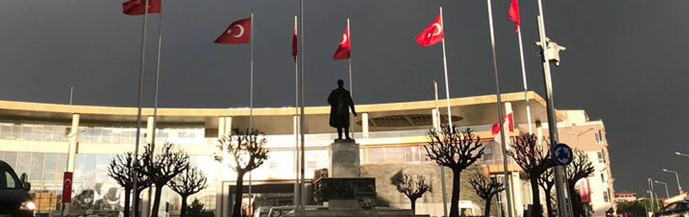 Yağışlı hava Akhisar'ı terk ediyor