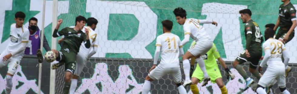 Akhisar, Bursa'da kaçamadı 3-2