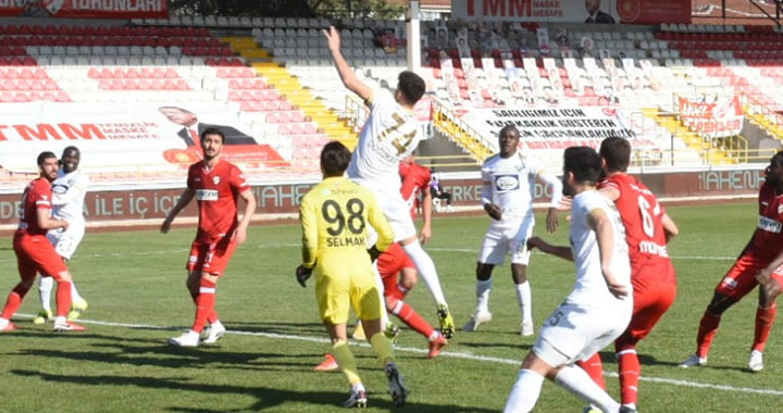 Akhisarspor, Doğukan ile güldü 0-1