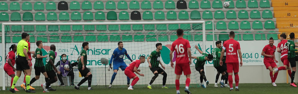 Akhisar harakiri yaptı 1-2