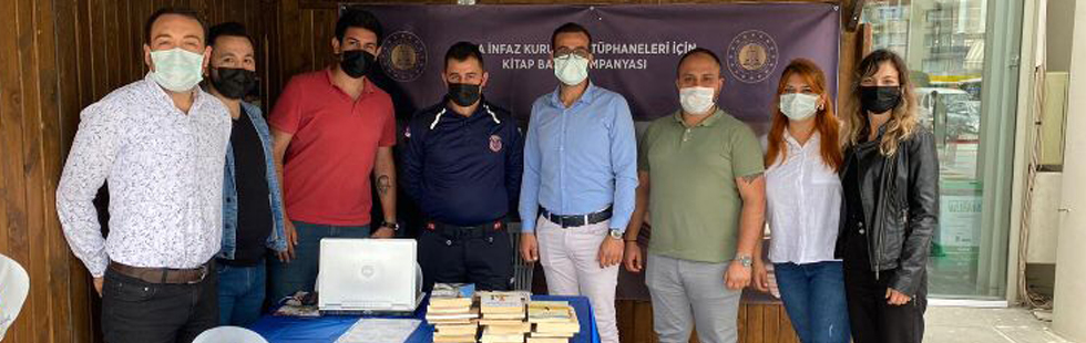 CHP’li gençlerden “Bir Kitap, Bir Umut” projesine destek