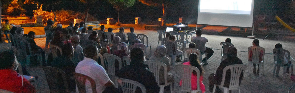 Dağdere’de ilk kez açık hava sinema etkinliği düzenlendi