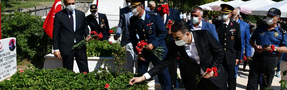 15 Temmuz şehitleri Akhisar'da anıldı