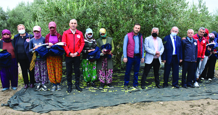 Dünya kadın çiftçiler gününde anlamlı ziyaret