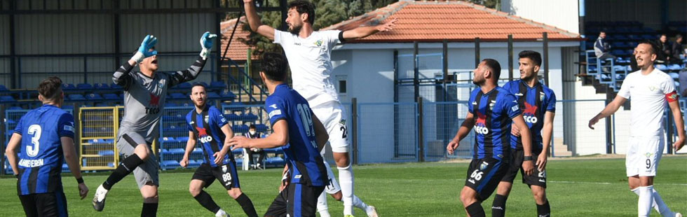 Akhisarspor, Karacabey deplasmanından eli boş döndü 3-0