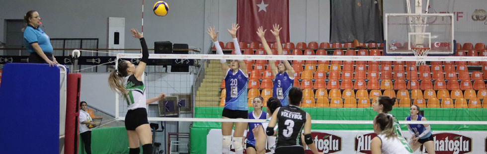 Akhisar Belediye Voleybol evinde Torbalı’ya 3-0 yenildi