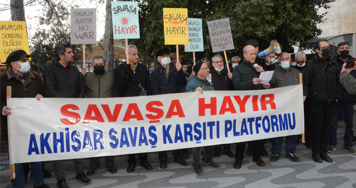 Demokrasi Platformu bileşenleri ‘Savaşa hayır’ dedi