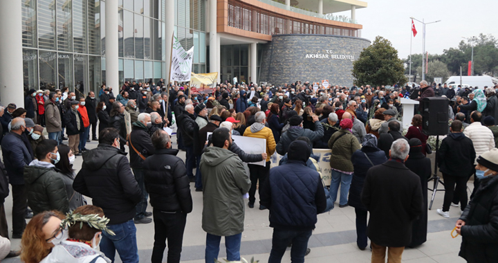 Akhisar’da yeni maden yönetmeliğine tepki gösterildi