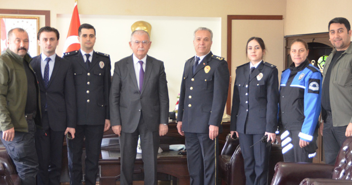 Polis Haftası etkinliklerinde Kaymakamı ziyaret ettiler