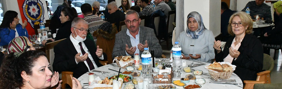 Akhisar Emniyeti’nden anlamlı iftar