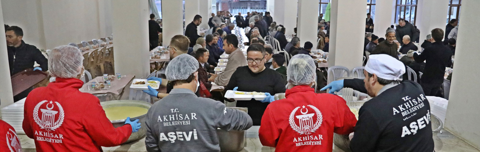 Akhisar Belediyesi iftar sofrası Dağdere’de kuruldu