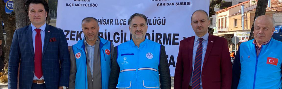 Akhisar Müftülüğü zekat bilgilendirme ve bağış noktaları oluşturdu