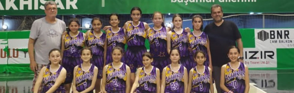 Akhisargücü U-12 kız basketbol takımı il ikincisi oldu