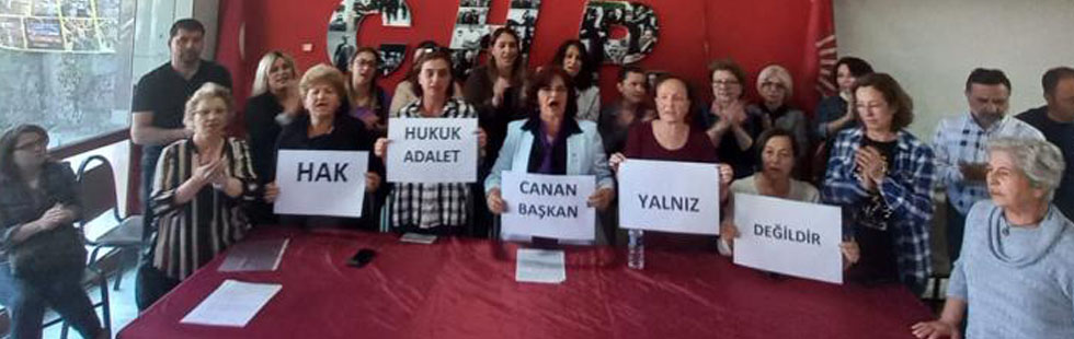 CHP Akhisar Kadın Kolları "Canan Kaftancıoğlu yalnız değildir" dedi