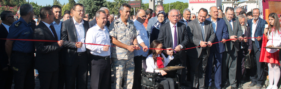 Akhisar’da Bilim Şenliği açılışı yapıldı