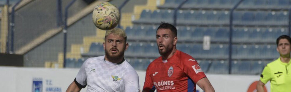 Akhisar deplasmandan eli boş döndü 2-0